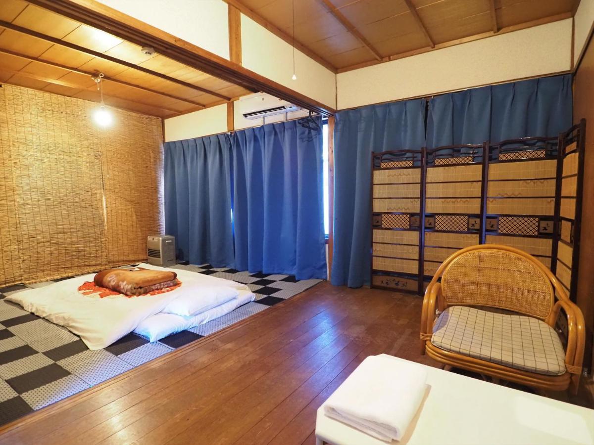 四国旅行のhub拠点 古民家ゲストハウス Heso Camp Miyoshi  Exterior photo